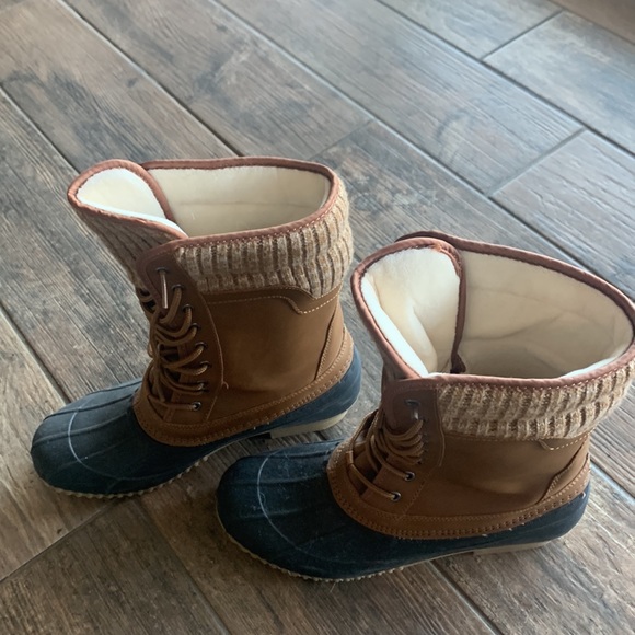 Winter/Rain boots - Picture 2 of 4